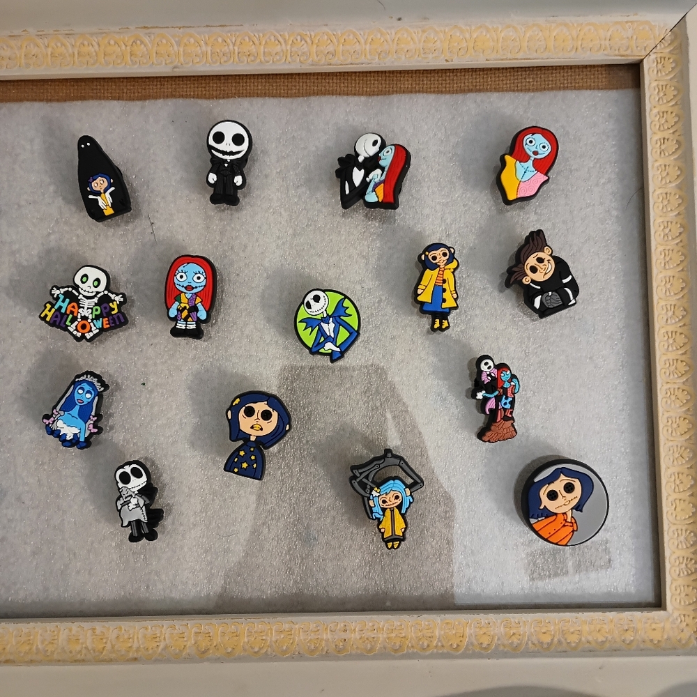 Character Croc Charms Lot Of 15